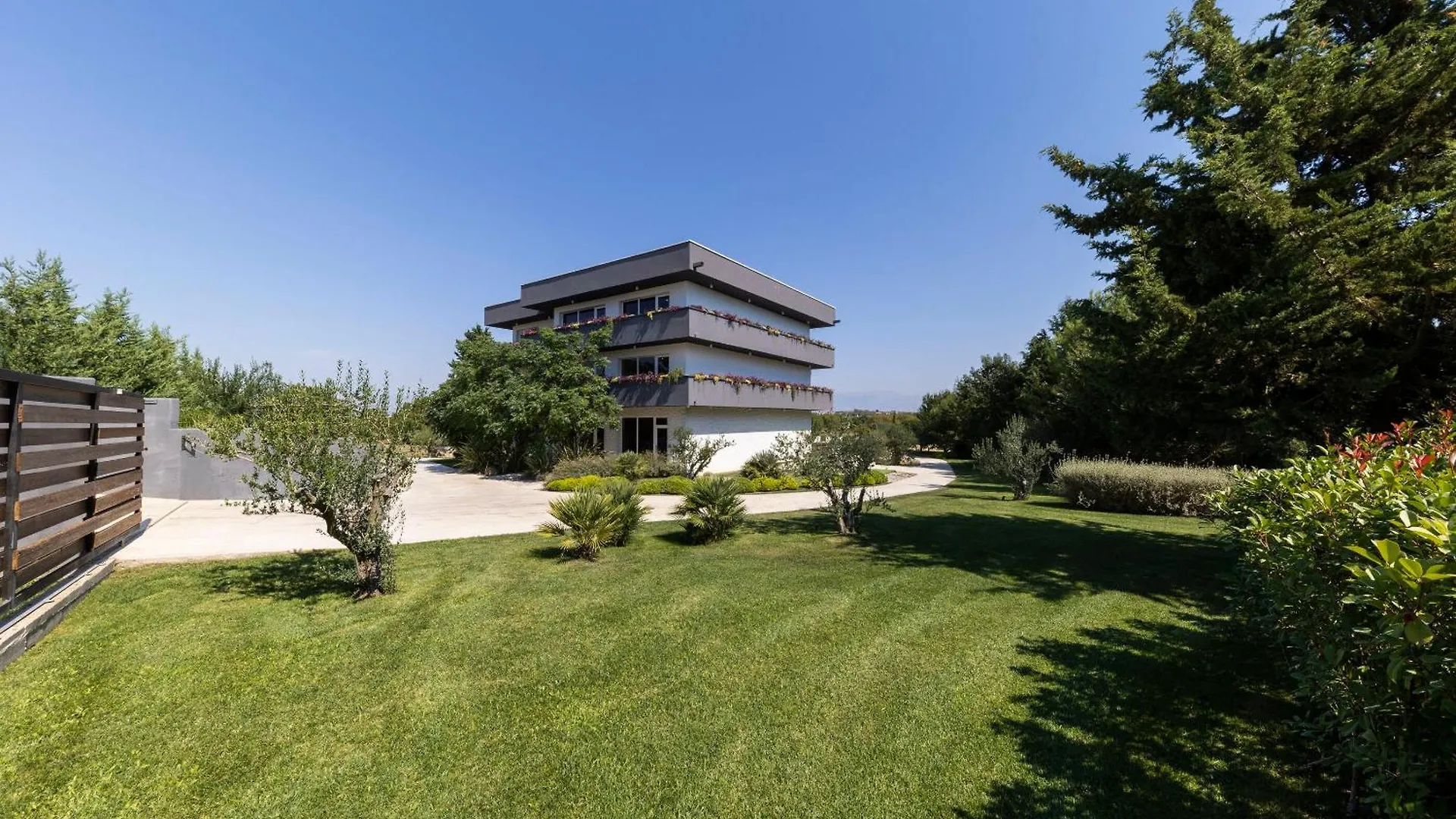 Villa Mendula Nin