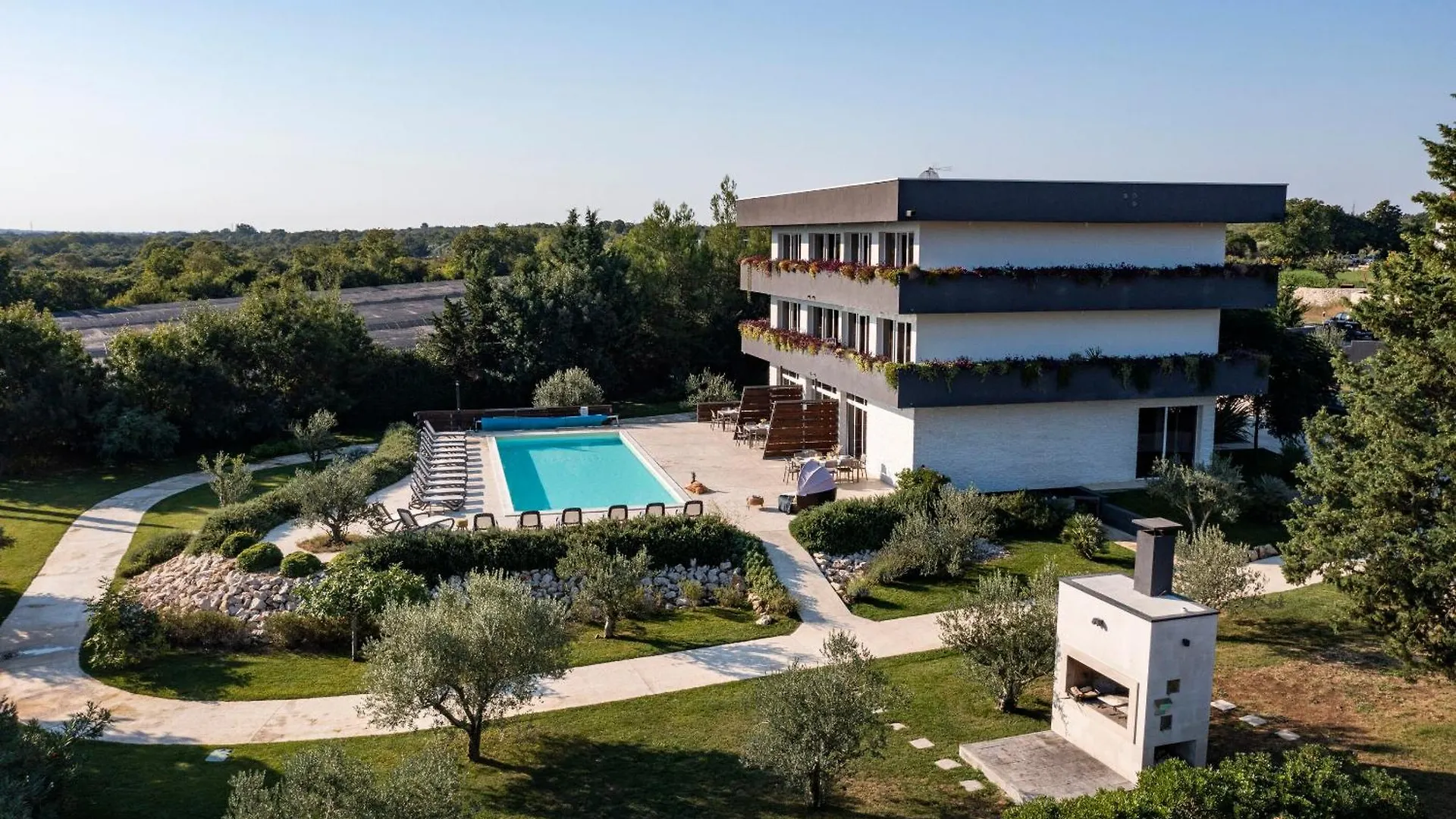 Villa Mendula Nin