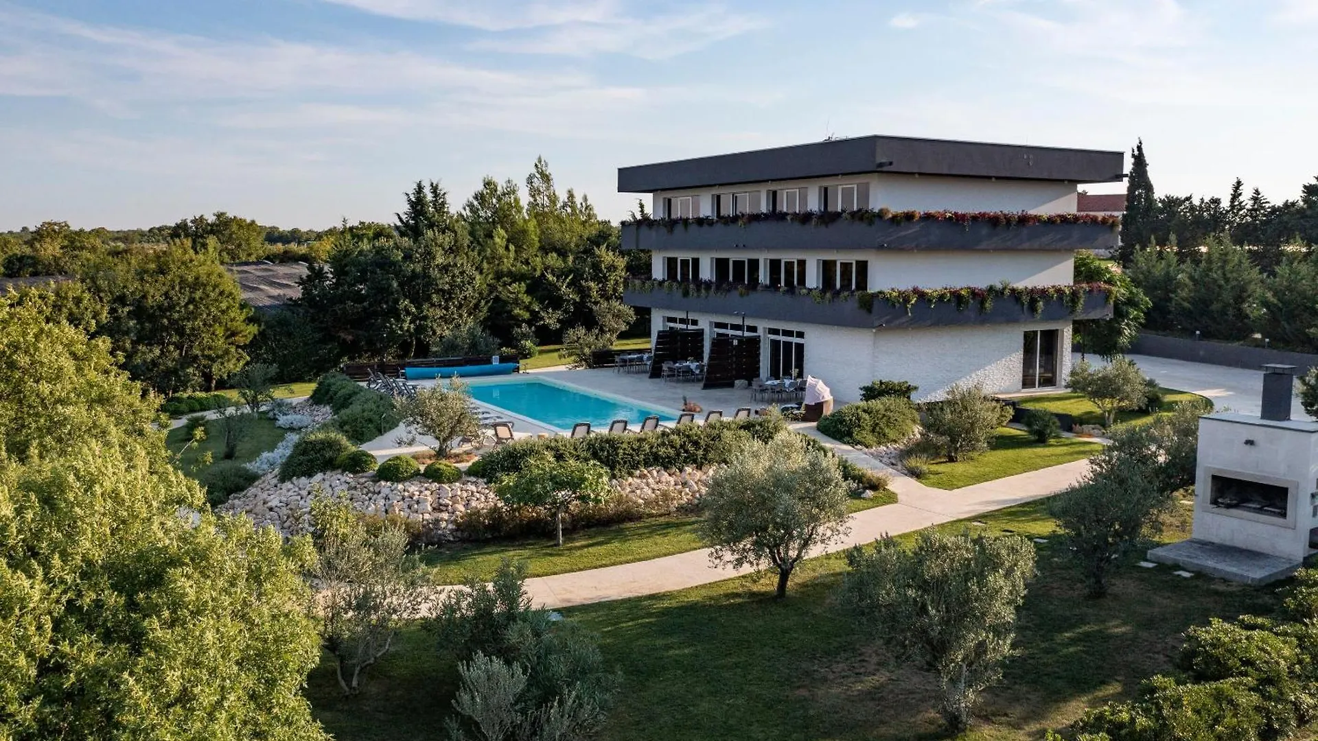 Villa Mendula Nin