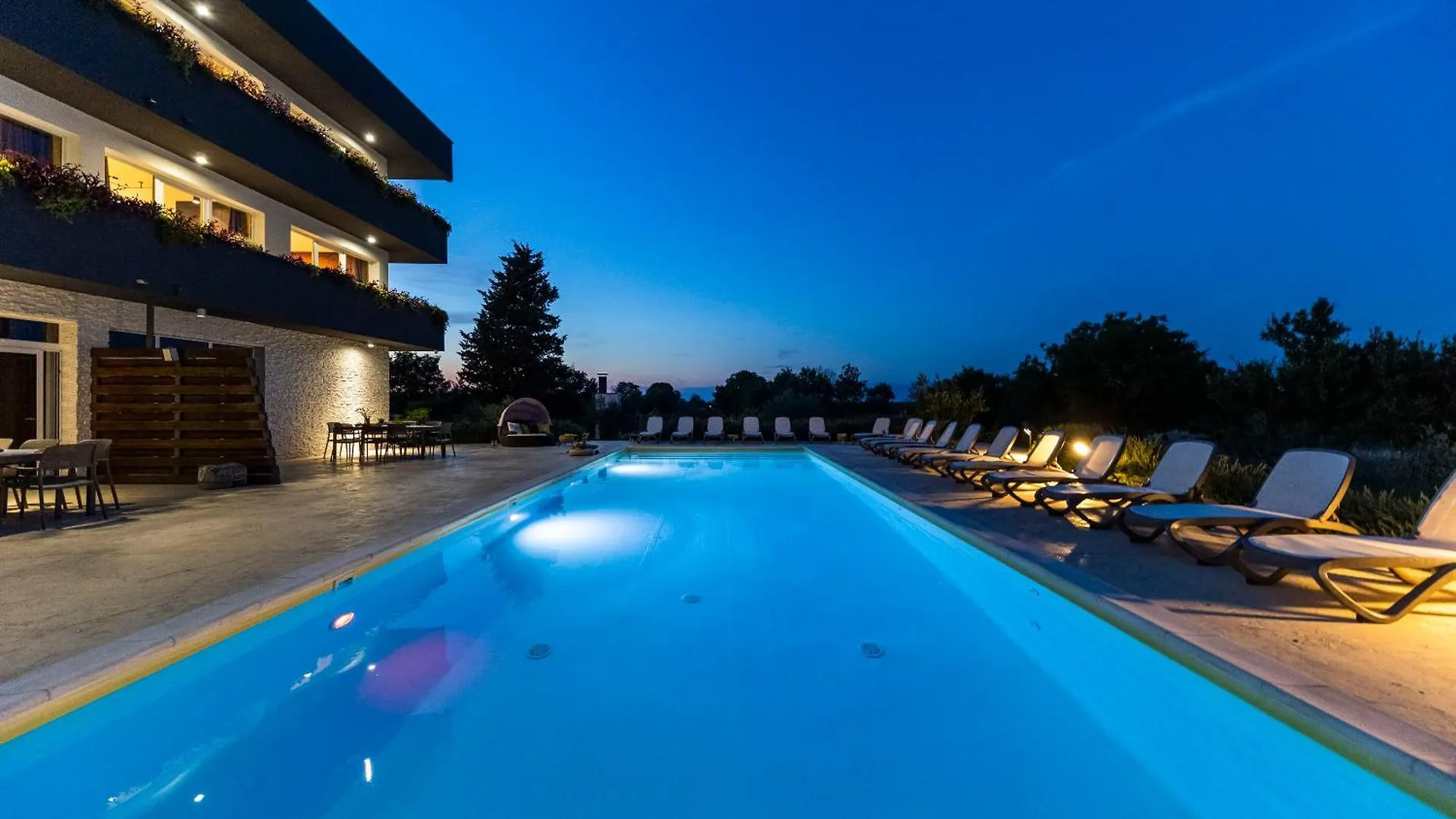 Villa Mendula Nin