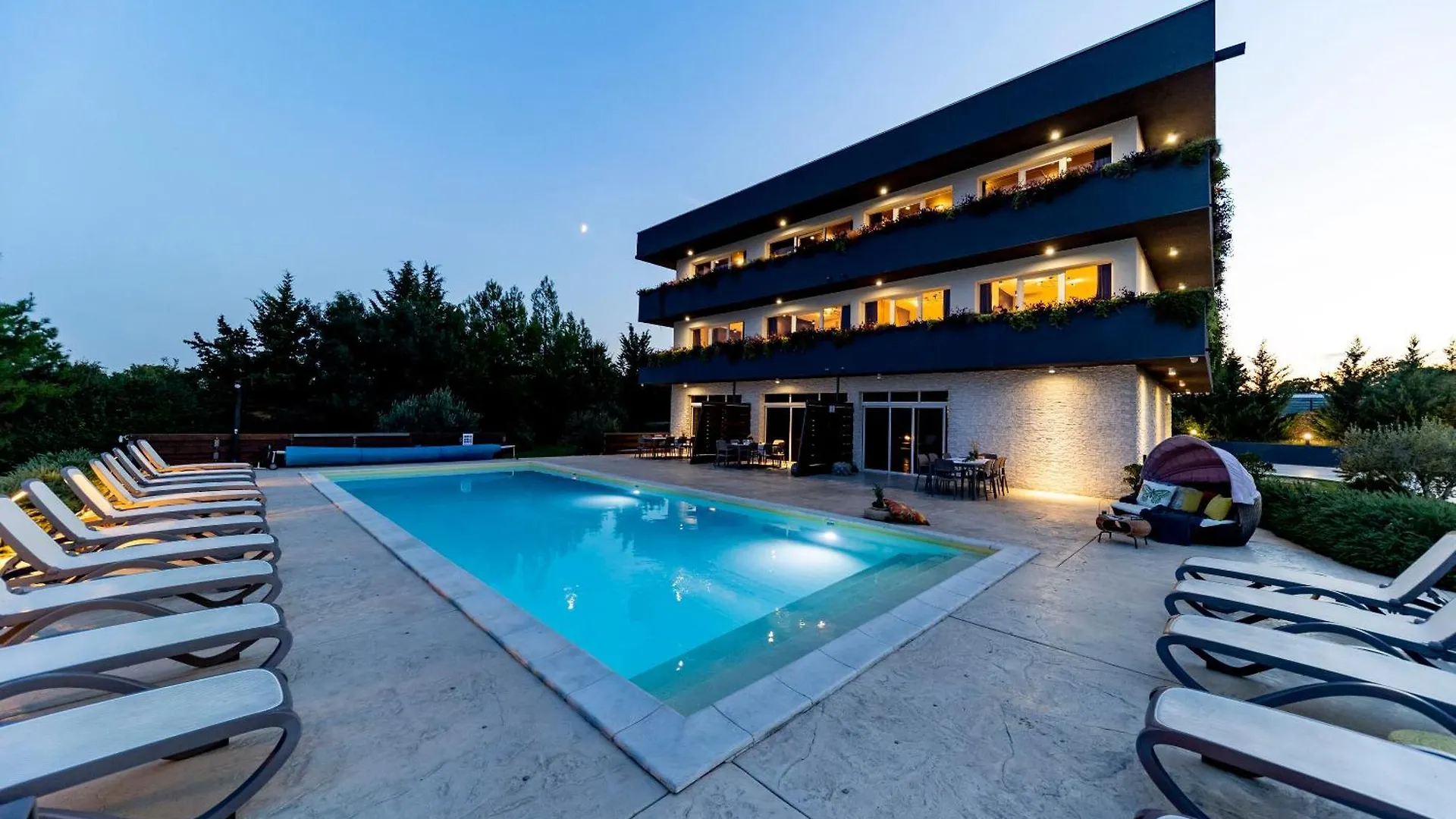 Villa Mendula Nin